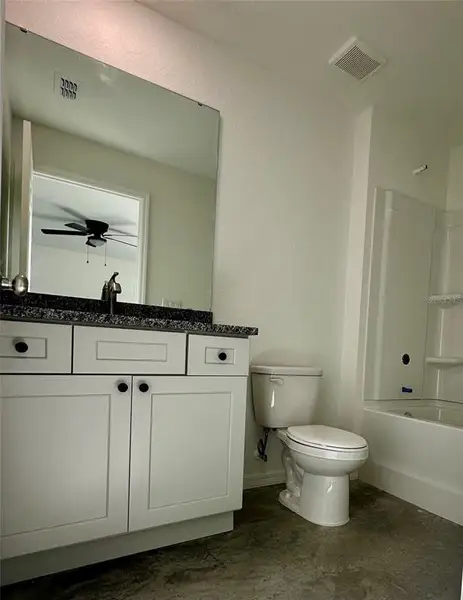 Furnished interior view inside a new home in , Auburndale (Image 4).