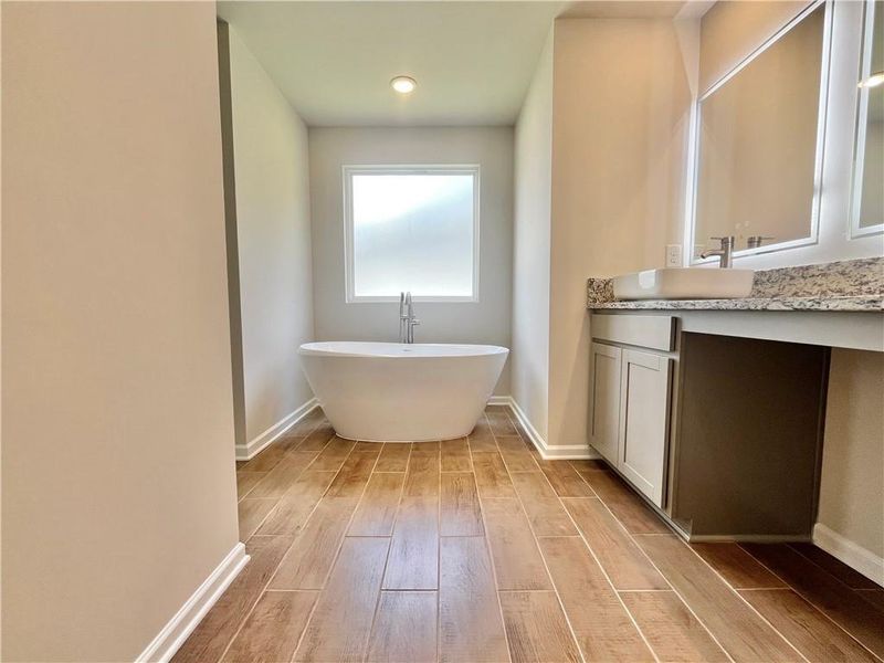 Spacious, unfurnished interior of a new home in River Walk Farm, Covington (Image 11).