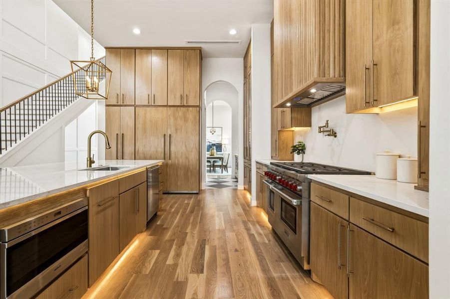 Furnished interior view inside a new home in , Dallas (Image 10).