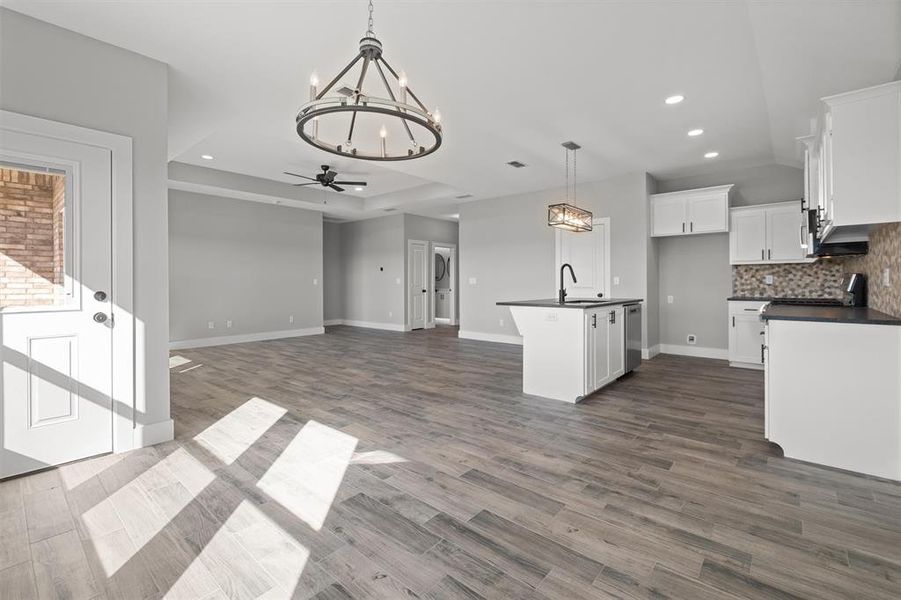 Spacious, unfurnished interior of a new home in , Lindale (Image 18).