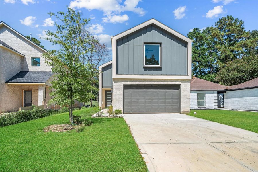 Front exterior of a new home in , Montgomery, TX, highlighting curb appeal (Image 18).