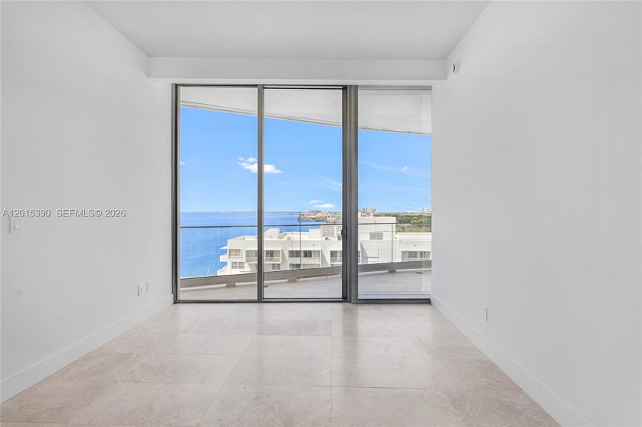 Spacious, unfurnished interior of a new home in , Miami (Image 69).