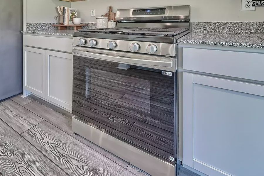Close-up of interior finishes inside a home in Emanuel Creek, West Columbia (Image 22).