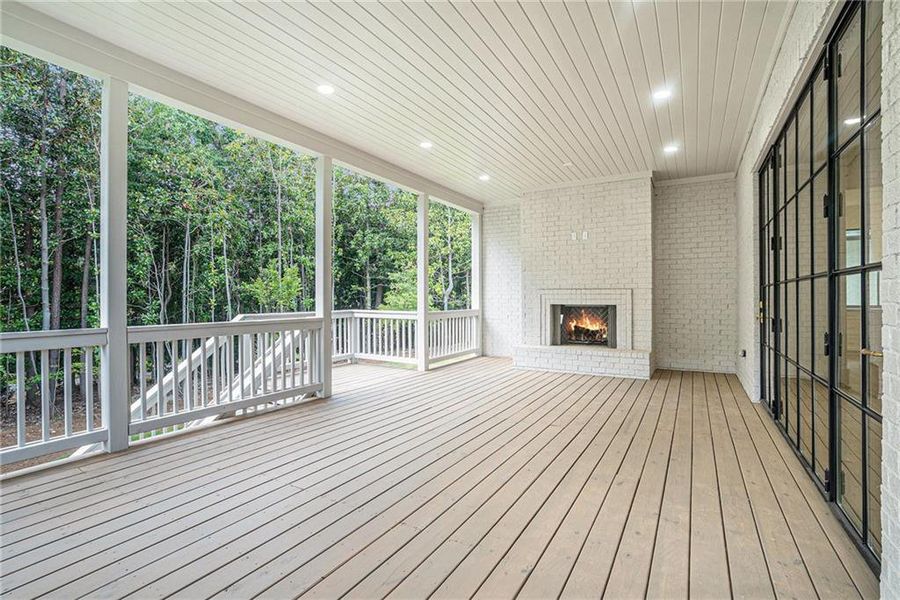 Spacious, unfurnished interior of a new home in , Atlanta (Image 42). Spacious, unfurnished interior of a new home in , Atlanta (Image 42).