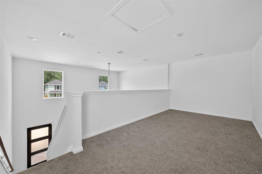 Spacious, unfurnished interior of a new home in Marie Village, Conroe (Image 26). Spacious, unfurnished interior of a new home in Marie Village, Conroe (Image 26).