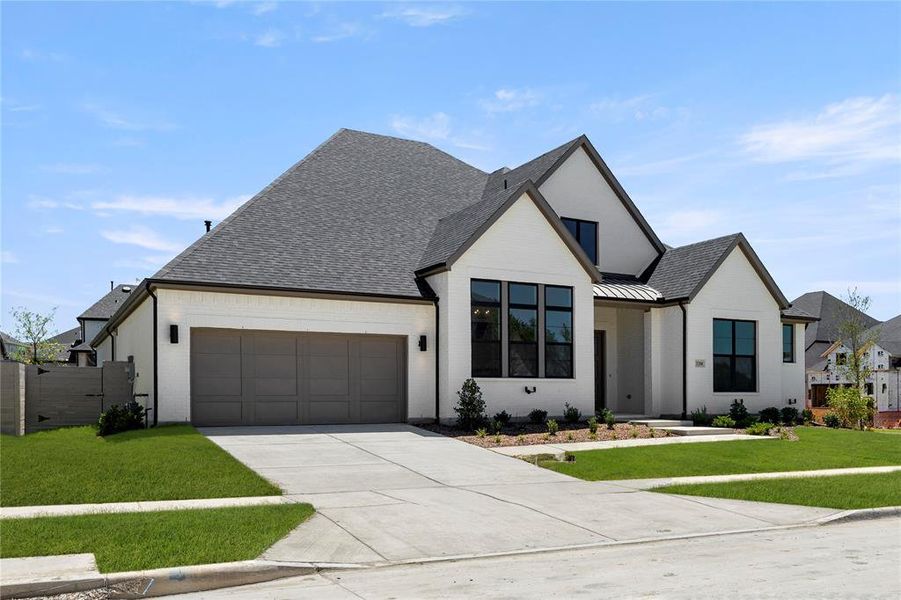 02. 3208 Patterson - Front (2)