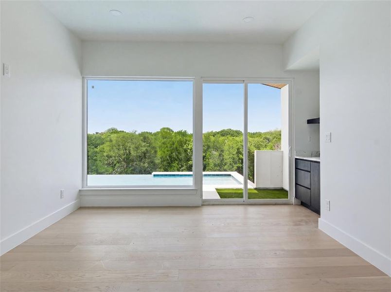 Spacious, unfurnished interior of a new home in , Southlake (Image 8).