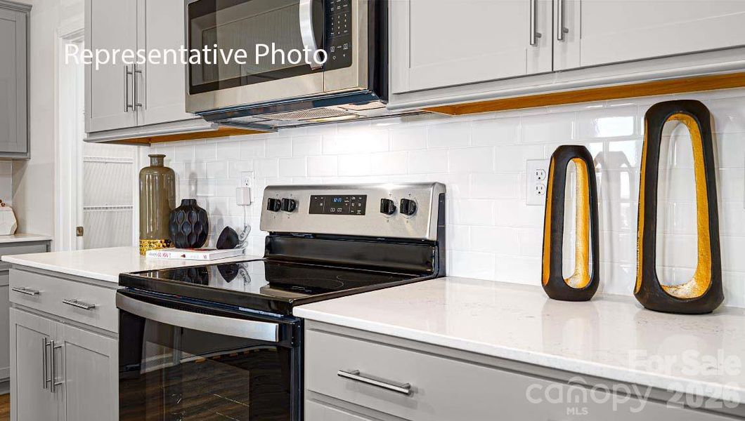 Furnished interior view inside a new home in Brandon Creek, Gastonia (Image 7).