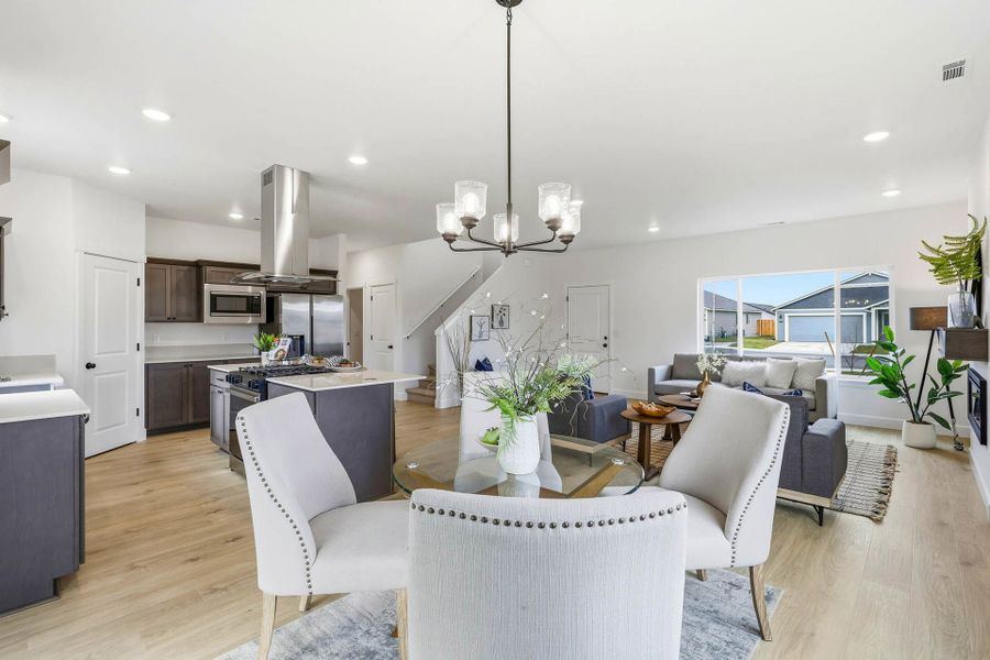 Representative furnished interior of a home built from the Metolius by MonteVista Homes in Rosengarth Estates, Bend (Image 15). Representative furnished interior of a home built from the Metolius by MonteVista Homes in Rosengarth Estates, Bend (Image 15).