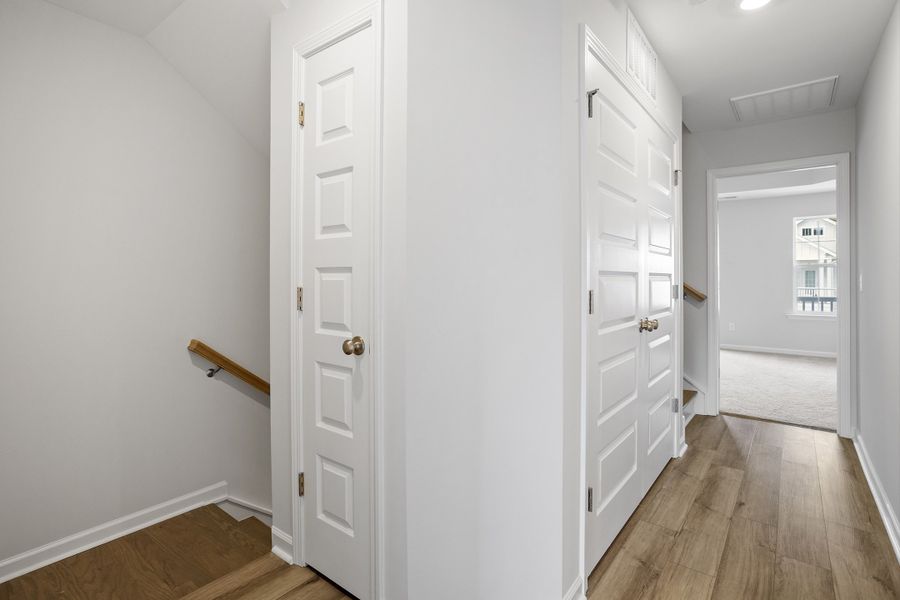 Spacious, unfurnished interior of a new home in Georgias Landing, Raleigh (Image 21).