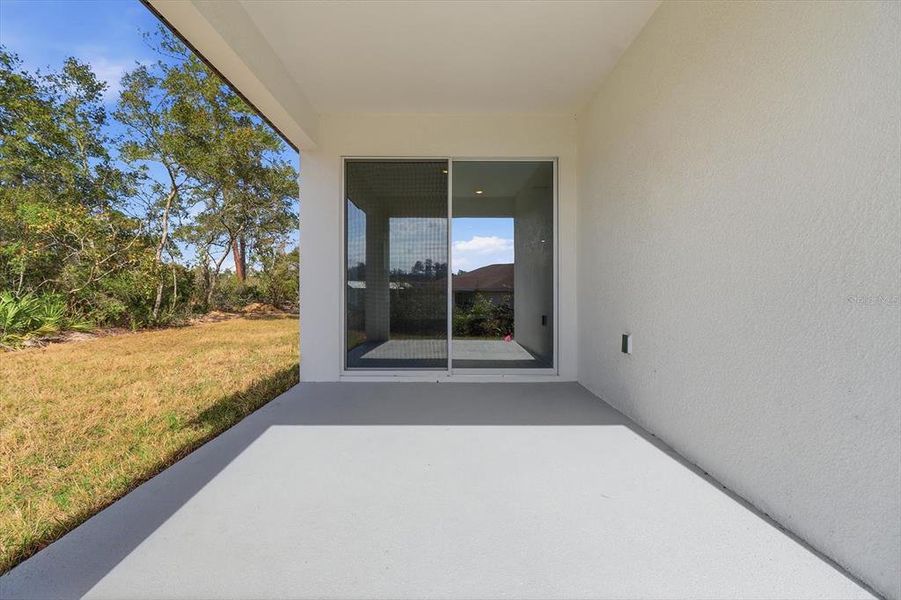 Exterior details and patio area of a home in , Ocala (Image 25).