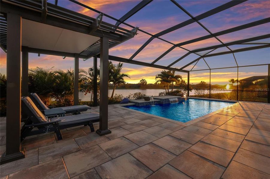 Exterior details and patio area of a home in , Bradenton (Image 24).