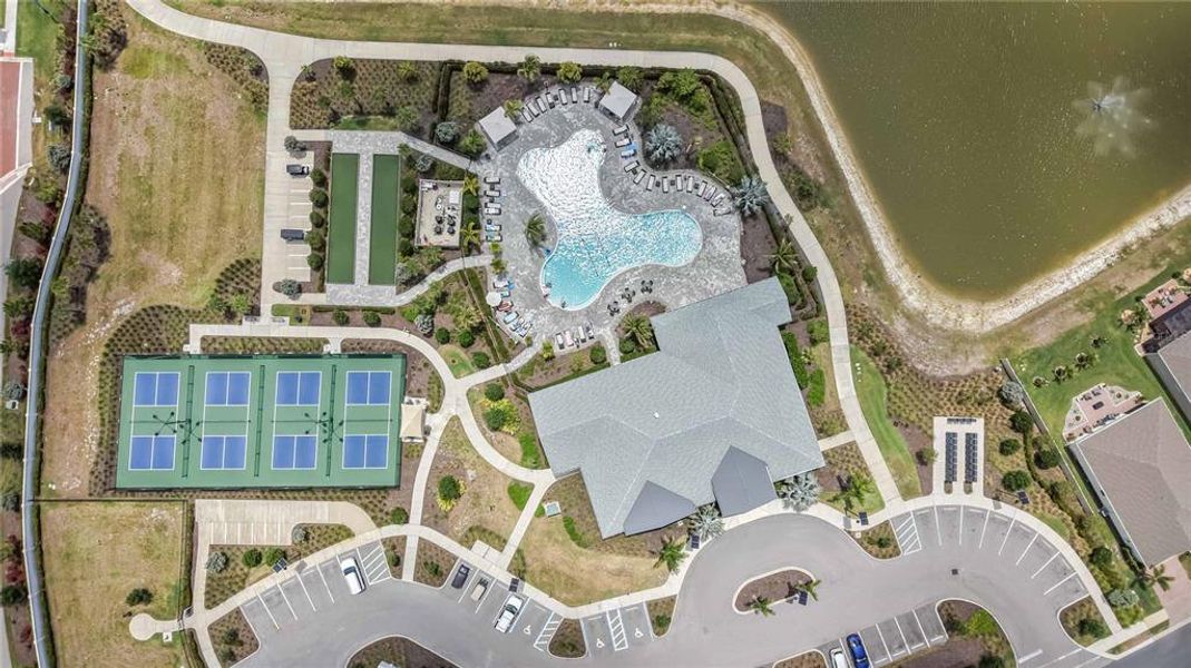 Community amenities in , Port Charlotte (Image 63).