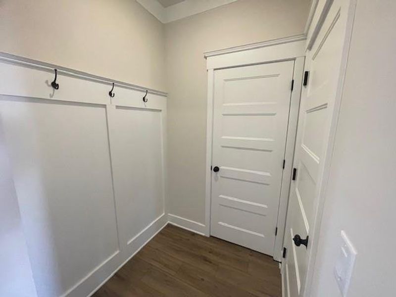 Spacious, unfurnished interior of a new home in Ponderosa Farms Estates, Gainesville (Image 15).