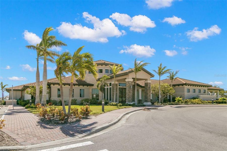 Community amenities in , Palmetto (Image 33).