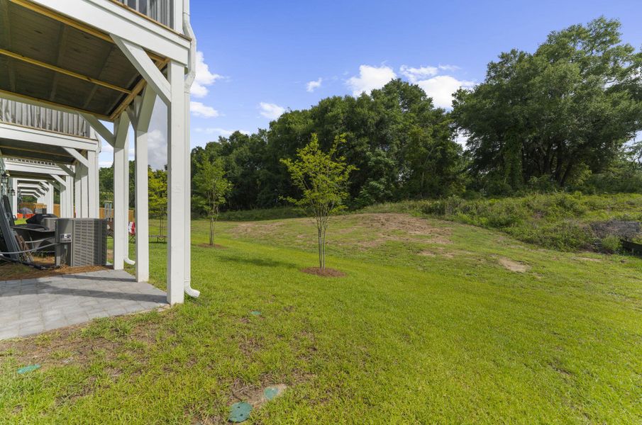 Exterior details and patio area of a home in , Charleston (Image 3).