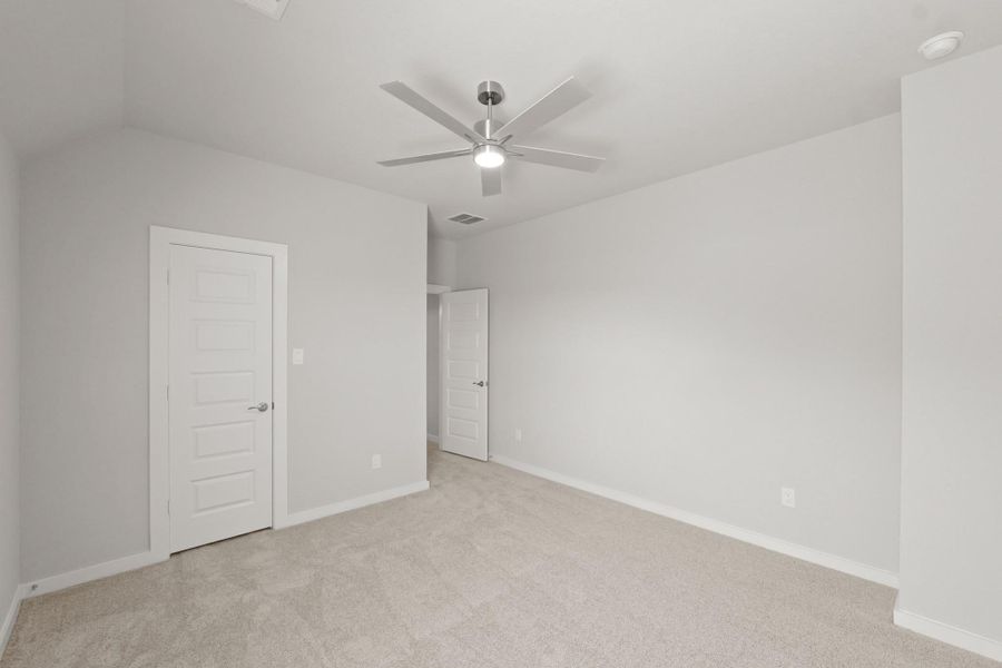 Spacious, unfurnished interior of a new home in Briarwood Crossing, Rosenberg (Image 33). Spacious, unfurnished interior of a new home in Briarwood Crossing, Rosenberg (Image 33).