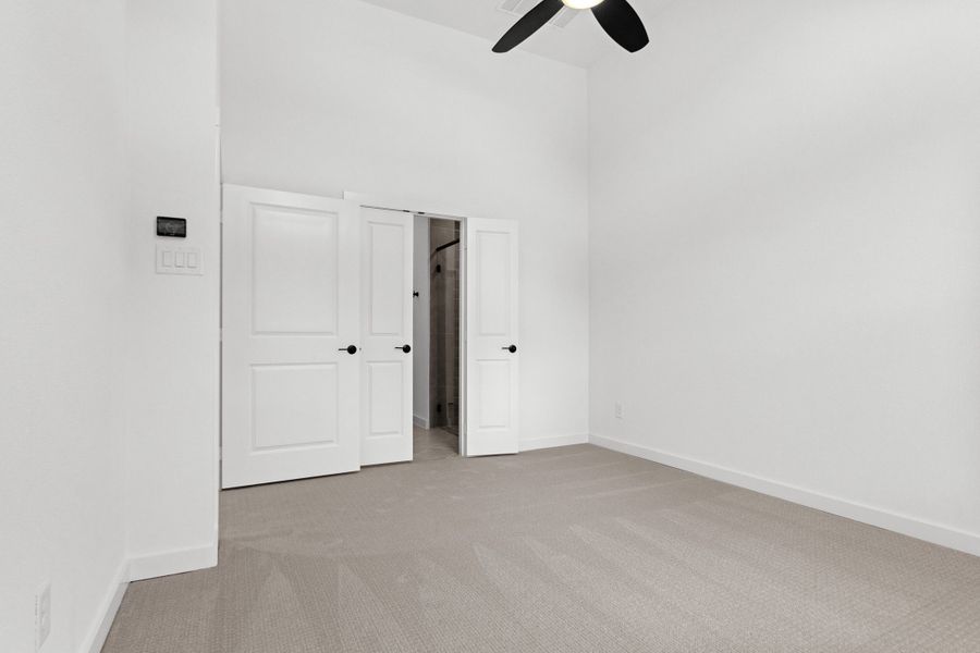 Spacious, unfurnished interior of a new home in Cottonwood Creek, Rowlett (Image 11). Spacious, unfurnished interior of a new home in Cottonwood Creek, Rowlett (Image 11).