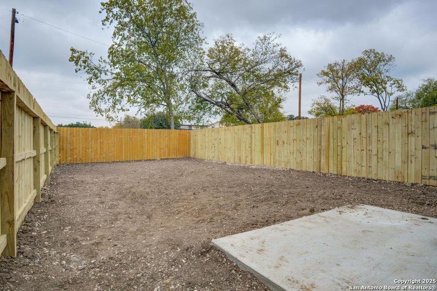 Exterior details and patio area of a home in , San Antonio (Image 3).