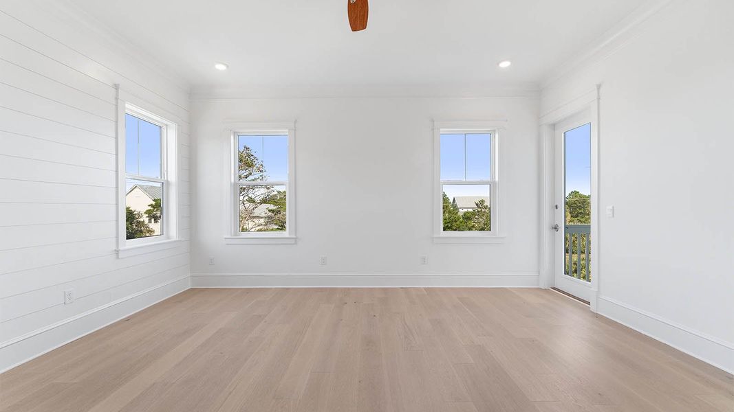 Representative unfurnished interior of a home built from the Cayman by D.R. Horton in Parkside, Santa Rosa Beach (Image 36).
