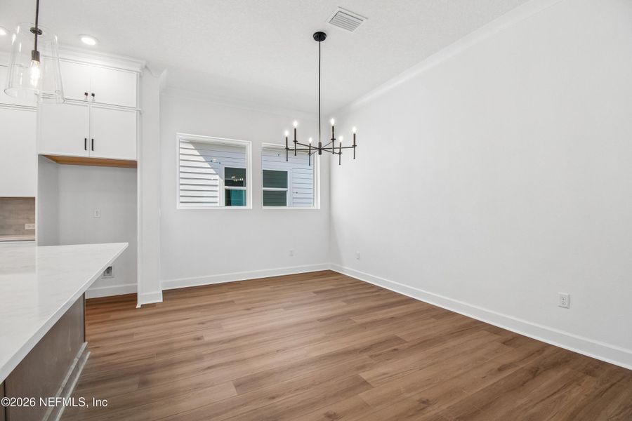 Spacious, unfurnished interior of a new home in Seven Pines 40' Front Entry, Jacksonville (Image 23).