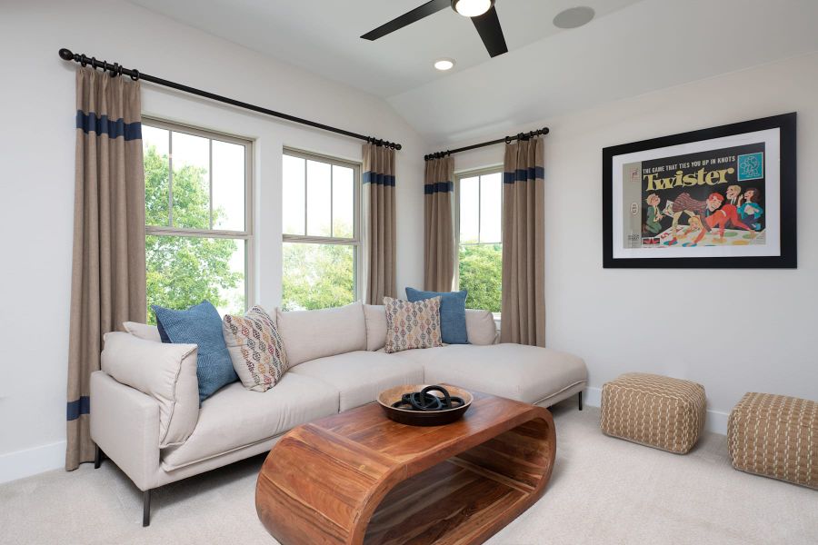 Representative furnished interior of a home built from the Sorrel by Tri Pointe Homes in Painted Tree, McKinney (Image 13).