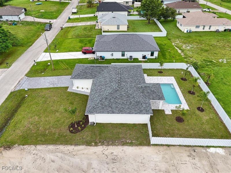 Image 38 of a home in Cape Coral. Image 38 of a home in Cape Coral.