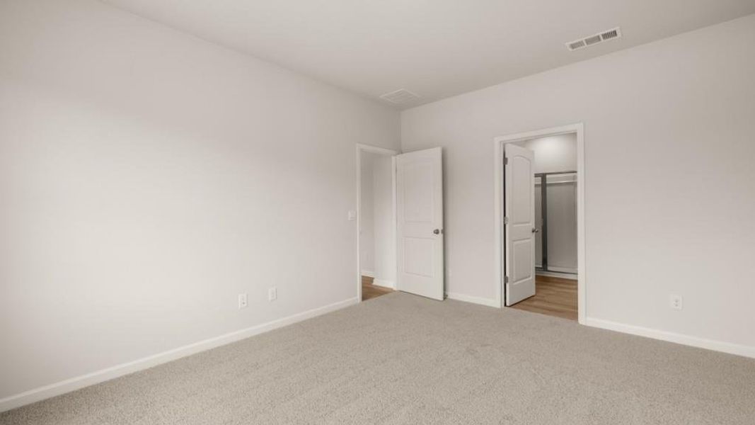 Spacious, unfurnished interior of a new home in Northberry, Rome (Image 20).