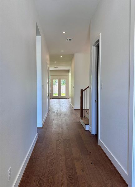 Spacious, unfurnished interior of a new home in , Houston (Image 18).