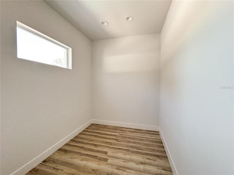 Spacious, unfurnished interior of a new home in , Crystal Beach (Image 18).