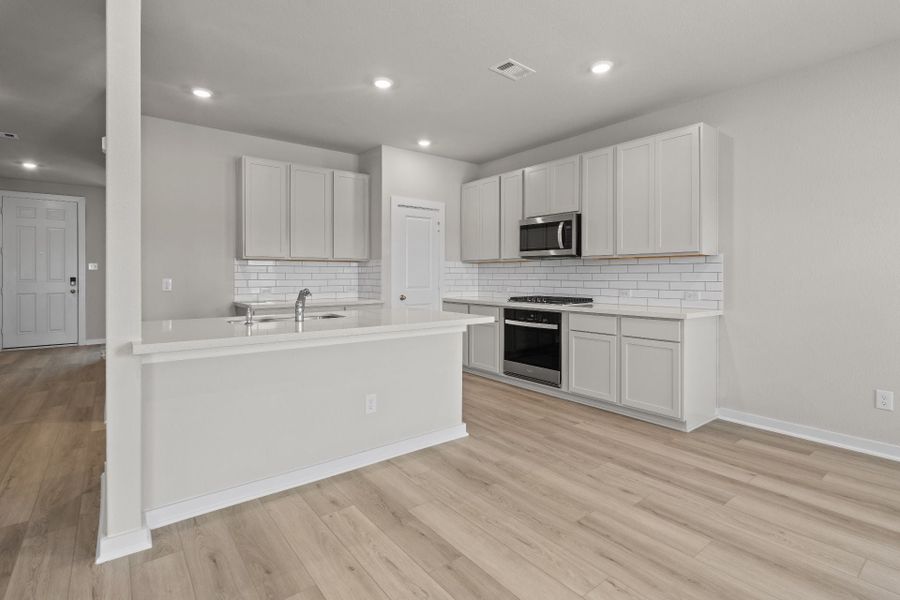 Angleton, TX New Home.  - Slide 6