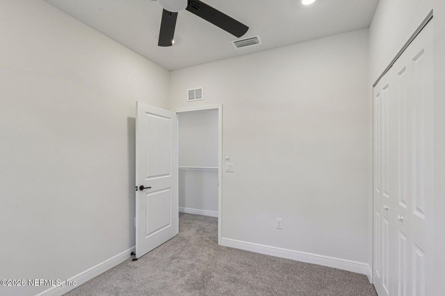 Spacious, unfurnished interior of a new home in , Jacksonville (Image 30).