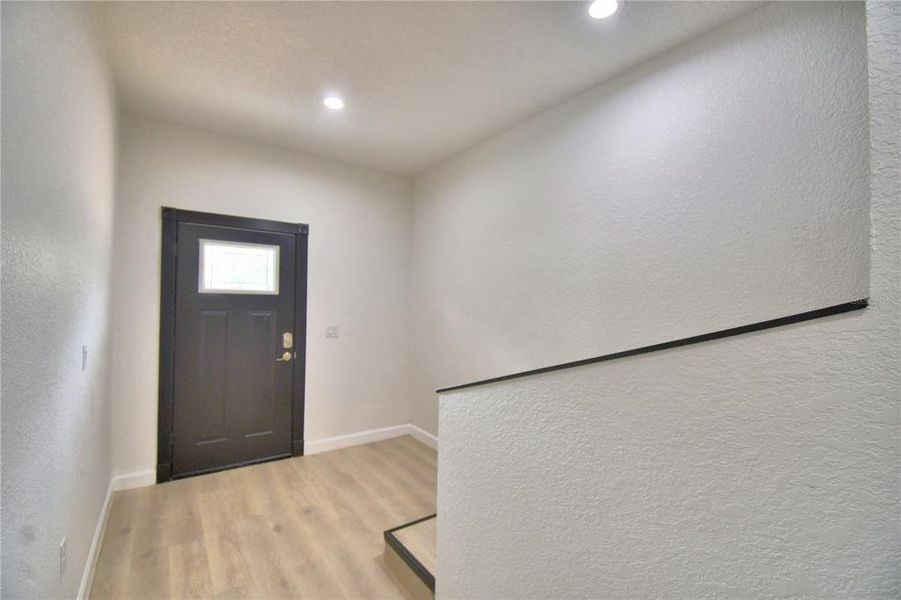 Spacious, unfurnished interior of a new home in , Avon Park (Image 25).