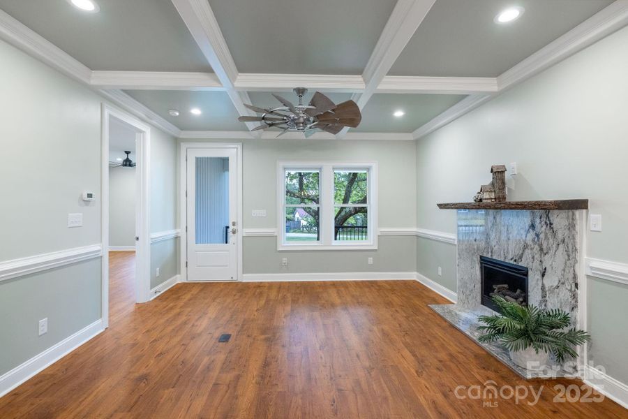 Image 28 of a home in .