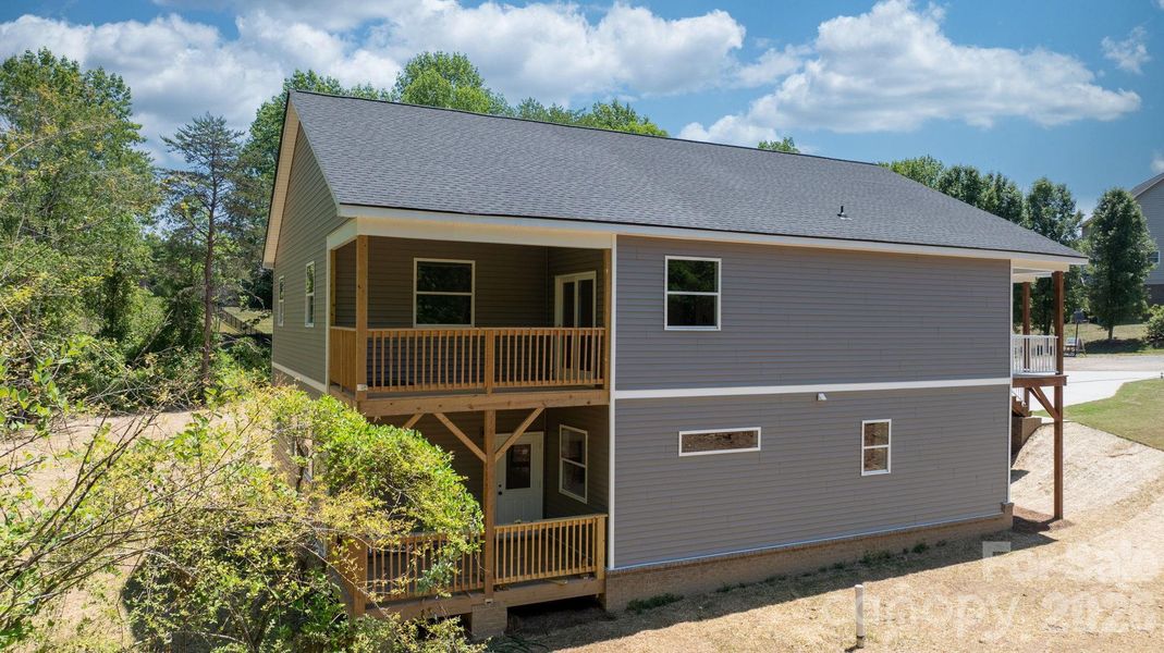 Exterior details and patio area of a home in , Taylorsville (Image 4).