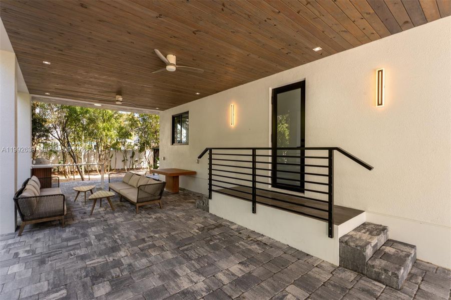 Exterior details and patio area of a home in , Key Largo (Image 32).