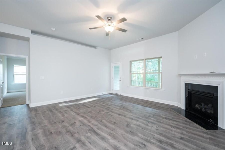 Representative unfurnished interior of a home built from the 2316 by Adams Homes in Hidden Pines, Cameron (Image 22).