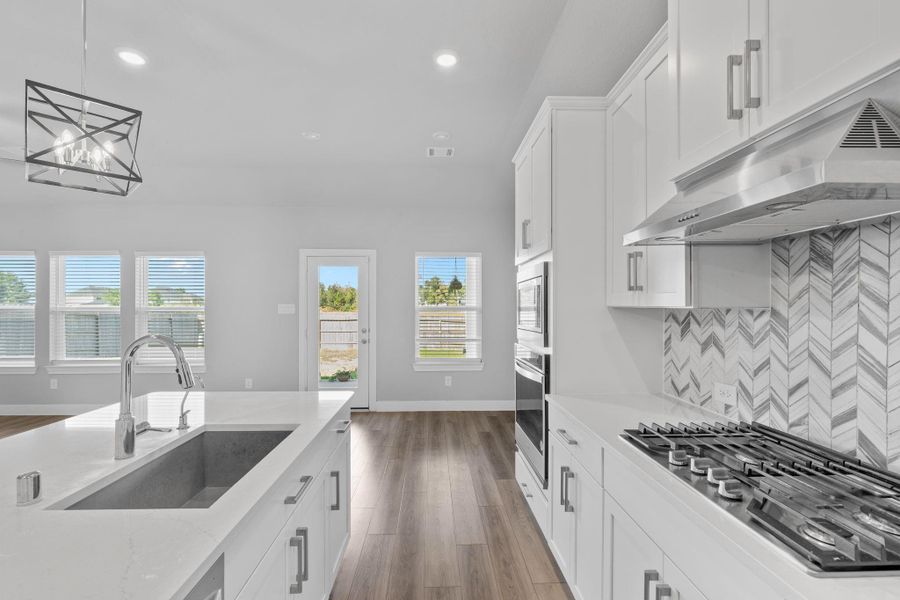 Kitchen side view and nook Kitchen side view and nook