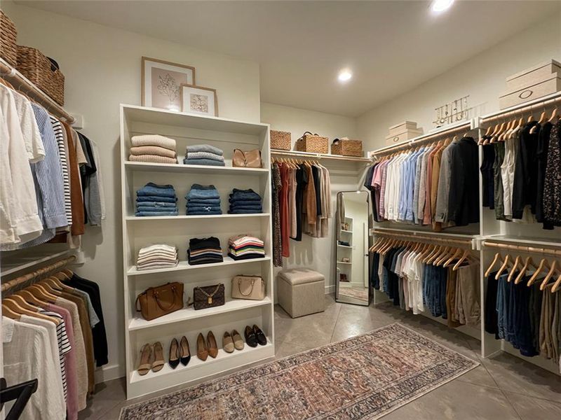 Furnished interior view inside a new home in , Paradise (Image 12).