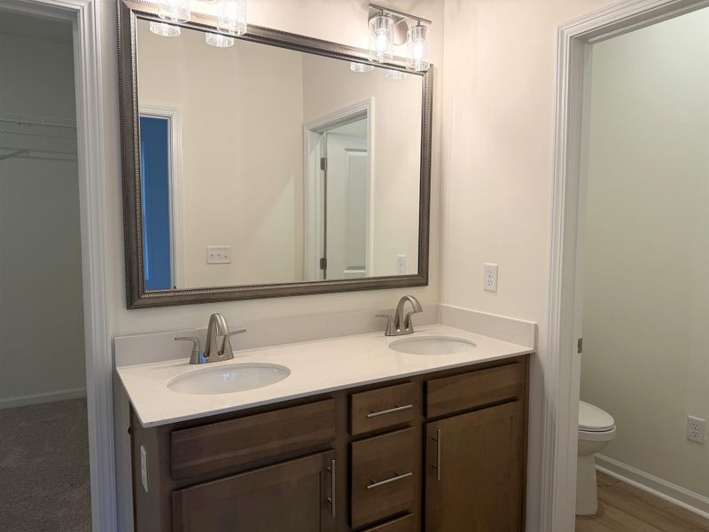 Image 20 of a home in King Farm Estates.