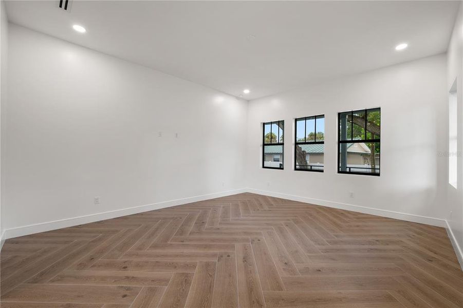Spacious, unfurnished interior of a new home in , Oldsmar (Image 23). Spacious, unfurnished interior of a new home in , Oldsmar (Image 23).