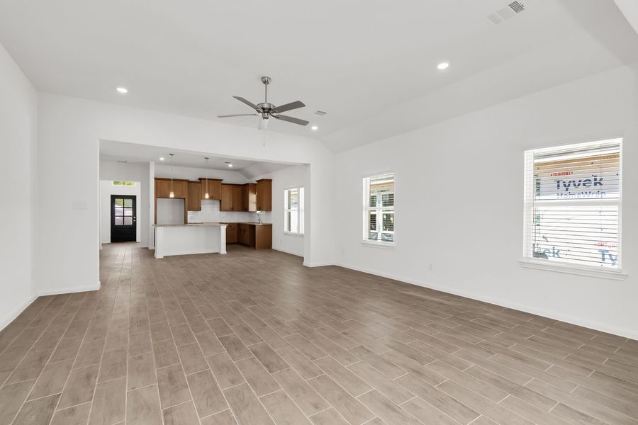 Representative unfurnished interior of a home built from the Elise 2012HCGR by Saratoga Homes in Aldine Pines, Houston (Image 16). Representative unfurnished interior of a home built from the Elise 2012HCGR by Saratoga Homes in Aldine Pines, Houston (Image 16).
