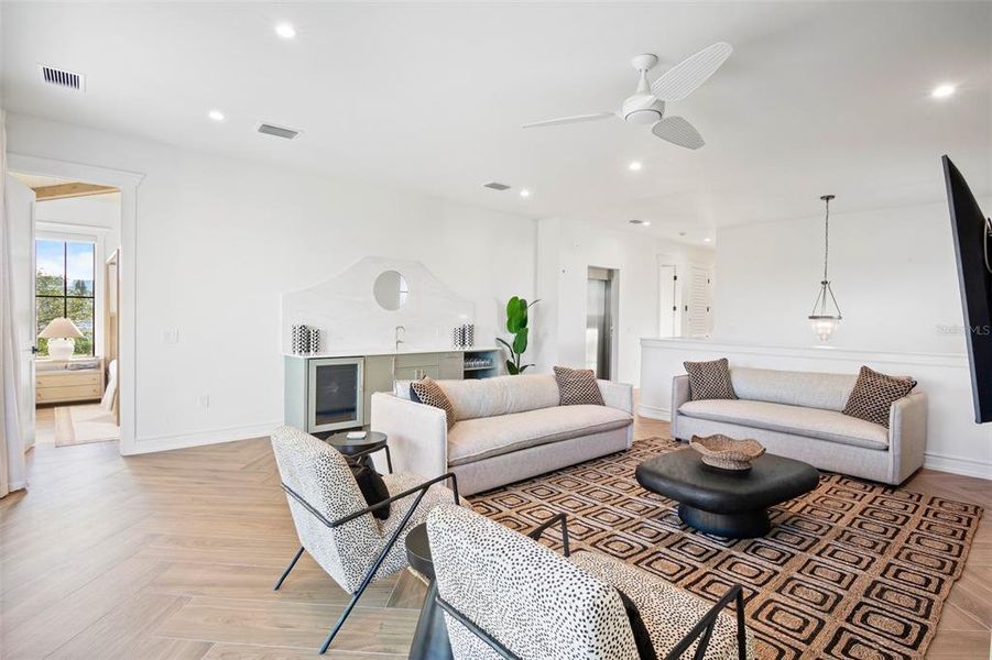 Furnished interior view inside a new home in , Sarasota (Image 49).