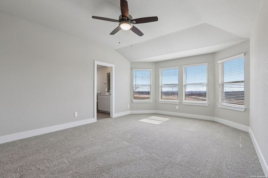 Spacious, unfurnished interior of a new home in Lark Canyon, New Braunfels (Image 47). Spacious, unfurnished interior of a new home in Lark Canyon, New Braunfels (Image 47).