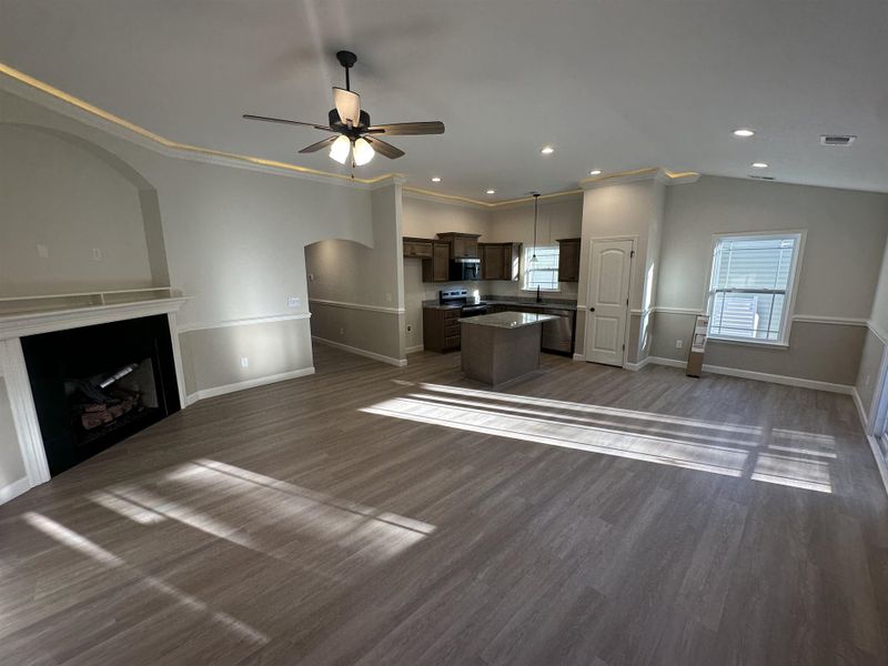 Spacious, unfurnished interior of a new home in Cleveland Meadows, Spartanburg (Image 9).