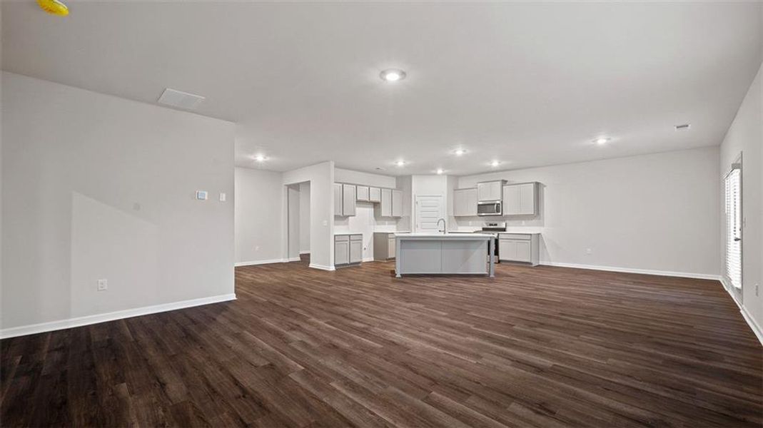 Spacious, unfurnished interior of a new home in Bridle Creek, Locust Grove (Image 13). Spacious, unfurnished interior of a new home in Bridle Creek, Locust Grove (Image 13).