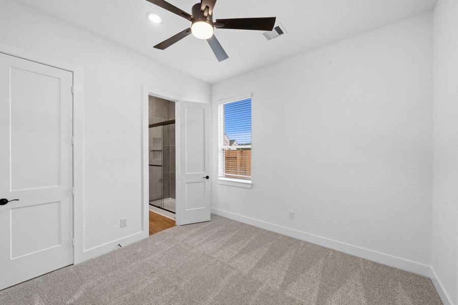 Spacious, unfurnished interior of a new home in Briarley, Montgomery (Image 31).