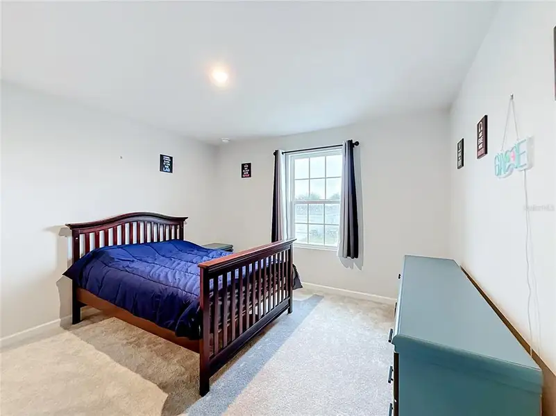 Furnished interior view inside a new home in , Sumterville (Image 18).