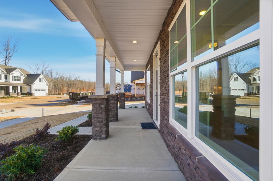 Exterior details and patio area of a home in Rone Creek, Waxhaw (Image 4).
