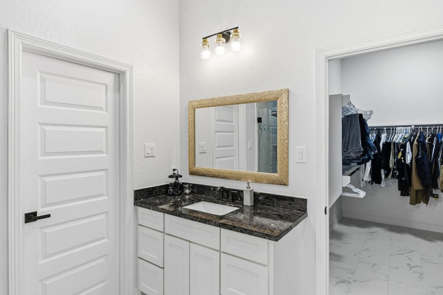 Showing 1 of 2 walk in closets